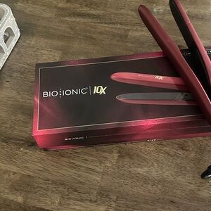 Bio ionic 10x flat iron
